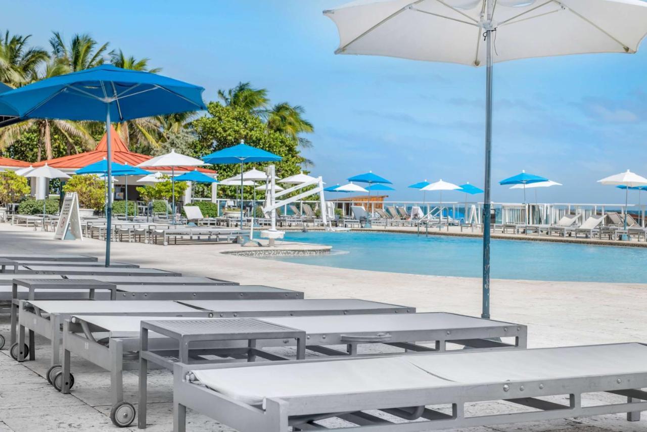 Отель Ramada Marco Polo Майами-Бич Экстерьер фото